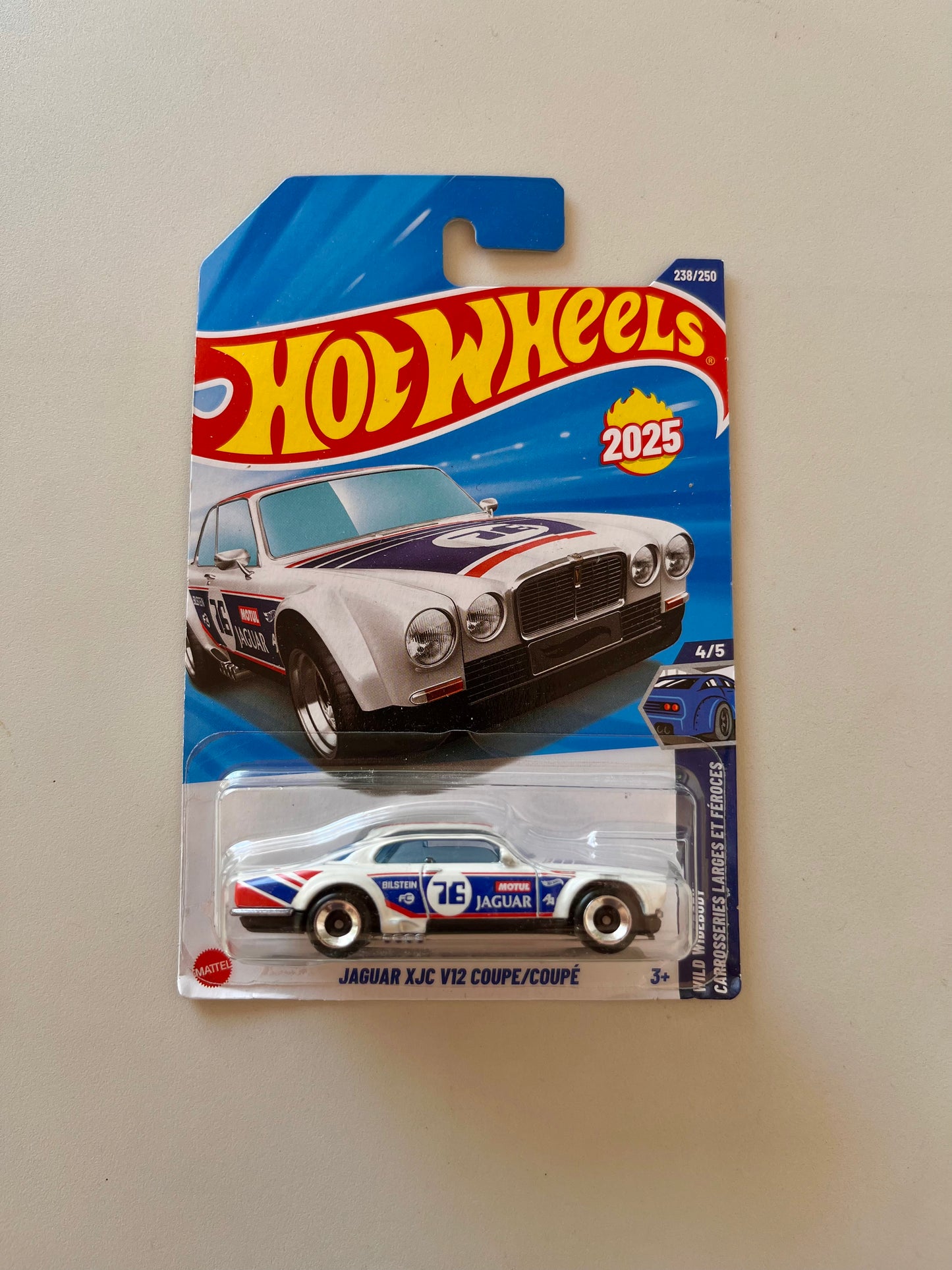 Jaguar XJC V12 Coupe – Premium Die-Cast Collectible Car (1:64 Scale)