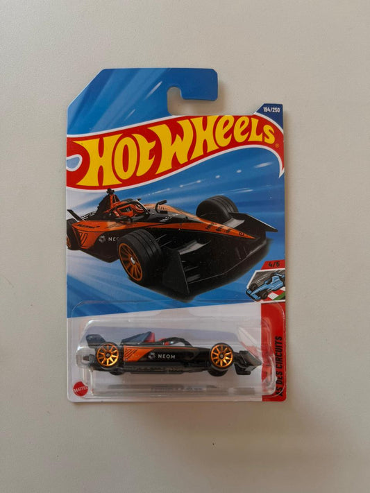 Hot Wheels Formula E Gen3 – 1:64 Scale Die-Cast Electric Race Car