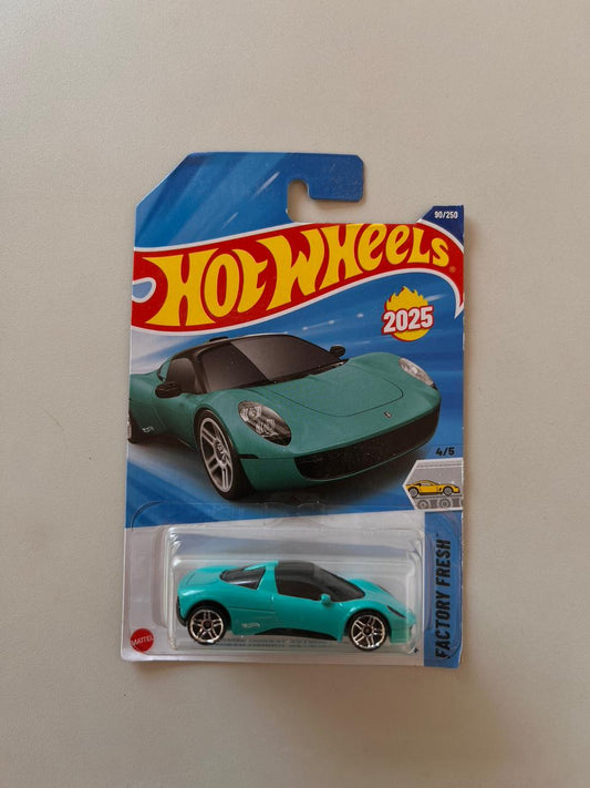 Hot Wheels Gordon Murray Automotive T.33 – 1:64 Scale Die-Cast Hypercar